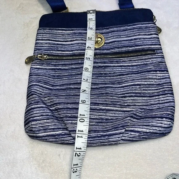 Baggallini Blue and White Crossbody Bag - Picture 5 of 7